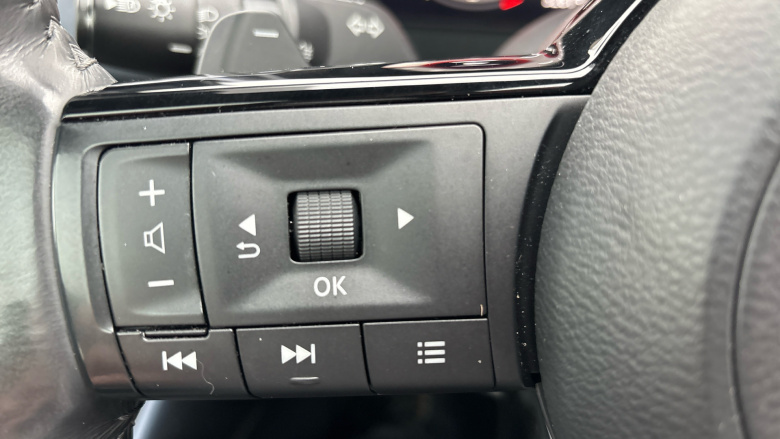 Nissan Qashqai 1.3 DiG-T MH 158 Tekna 5dr Xtronic Petrol Hatchback